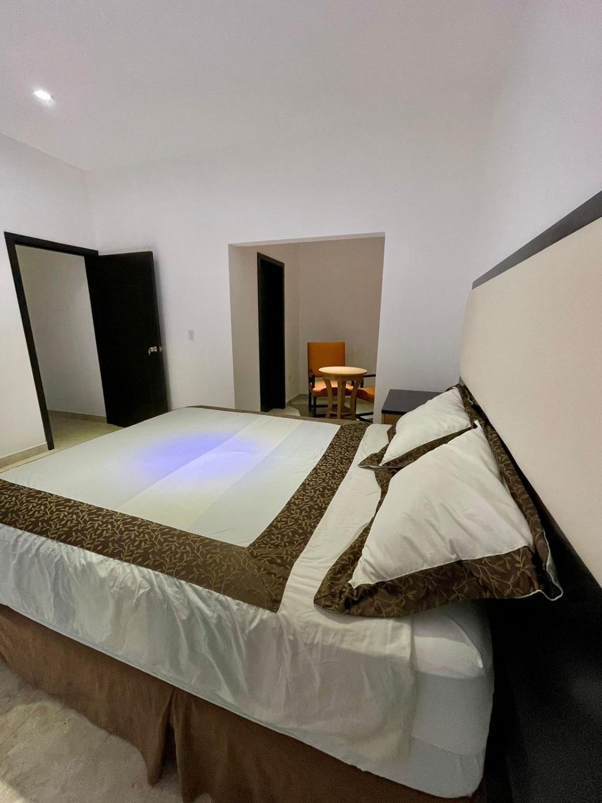 Suites Casa Blanca La Paz Exteriör bild